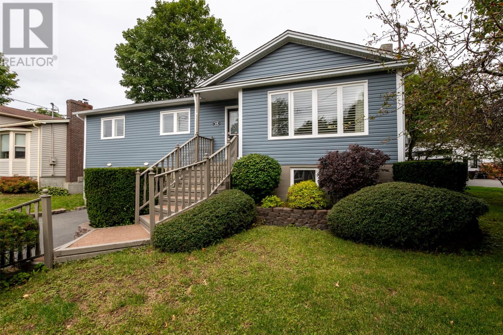10 Strawberry Marsh Road, St. John's, Newfoundland & Labrador, A1B2V4, St. John's, Newfoundland & Labrador — photo 4 of 5