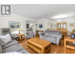 10 Strawberry Marsh Road thumbnail 10