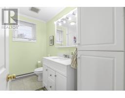 10 Strawberry Marsh Road thumbnail 21