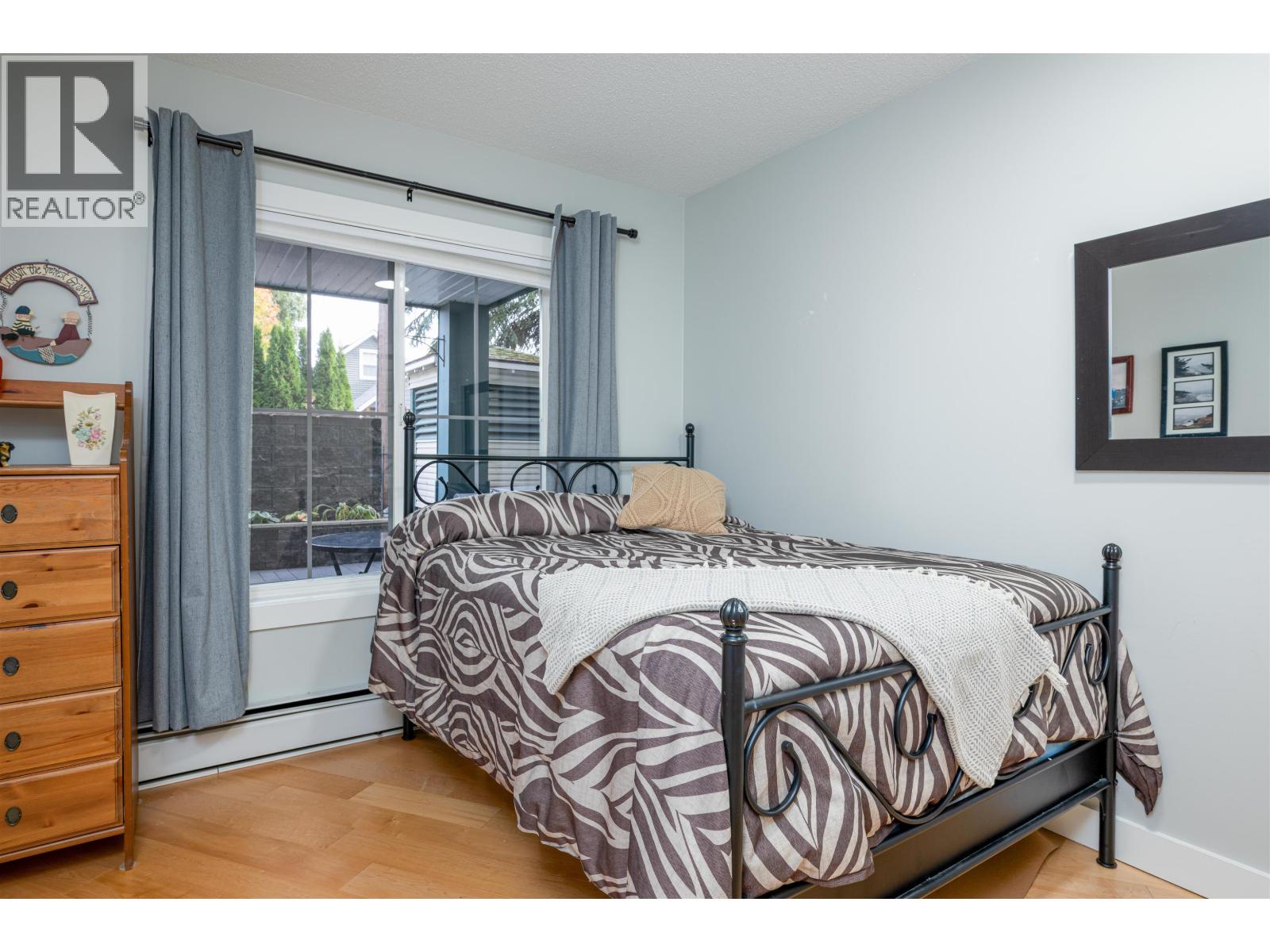 #104 1638 6TH AVENUE - 21