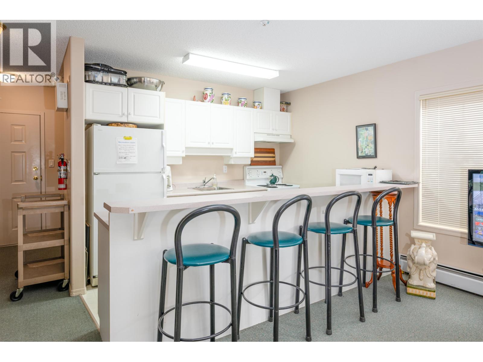 #104 1638 6TH AVENUE - 31