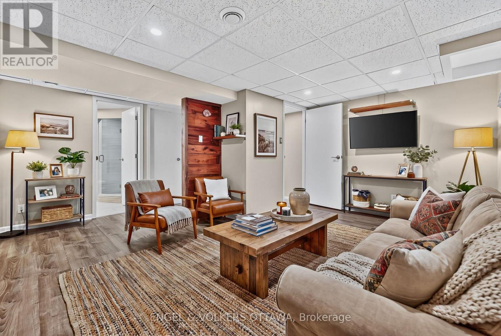 916 IROQUOIS ROAD - Image 33