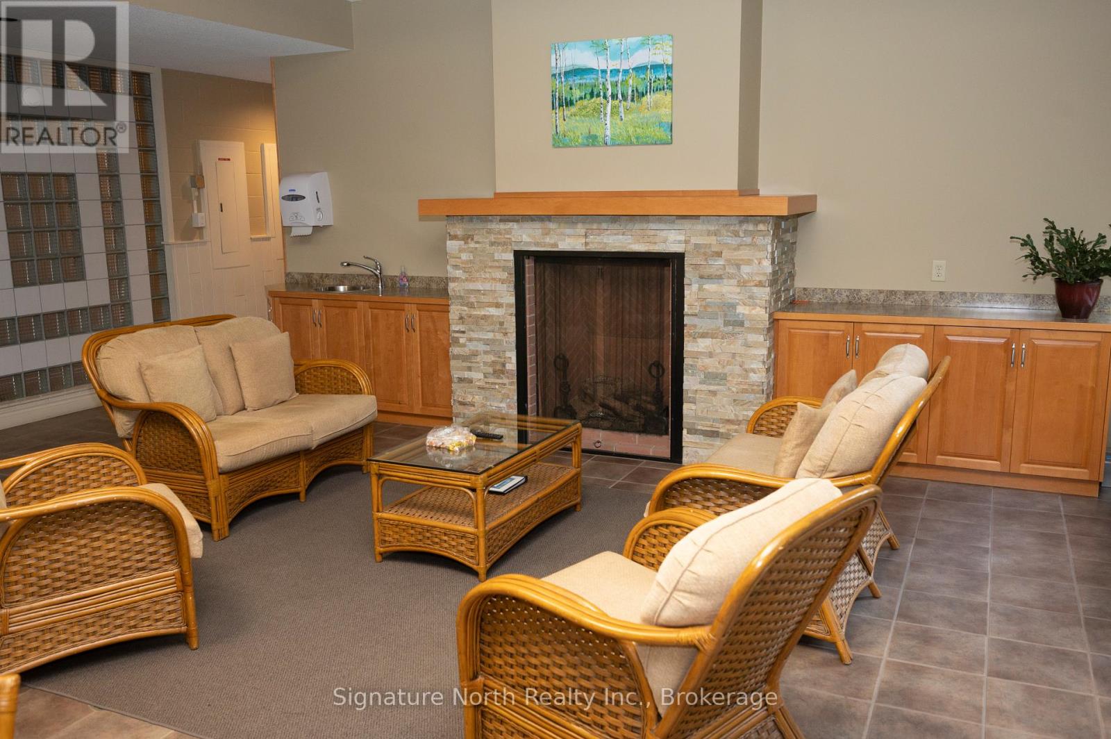 #1402 590 BEVERLY STREET - 28