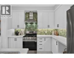 5pc Bathroom - 347 Raymond Road, Ancaster, ON L9K0J8 Photo 12