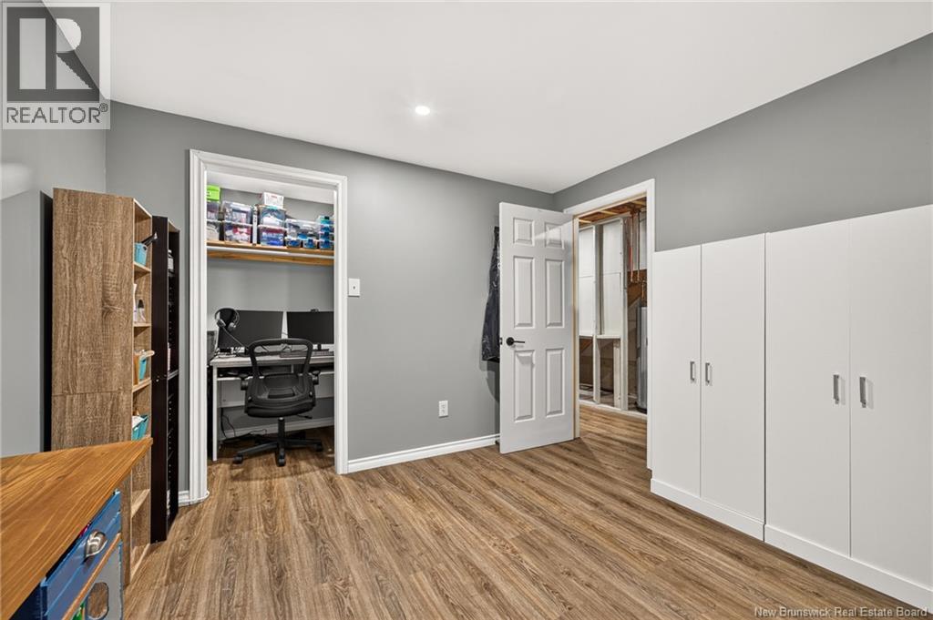 247 Kendra Street - 48