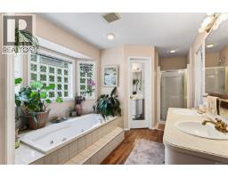 429 Howes Rd, Sayward, BC V0P1R0 Photo 23