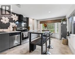 429 Howes Rd, Sayward, BC V0P1R0 Photo 47