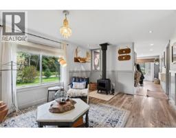 429 Howes Rd, Sayward, BC V0P1R0 Photo 52