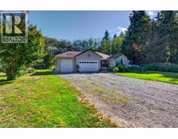 429 Howes Rd, Sayward, BC V0P1R0 Photo 33