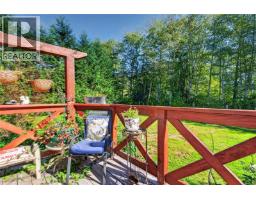 429 Howes Rd, Sayward, BC V0P1R0 Photo 43
