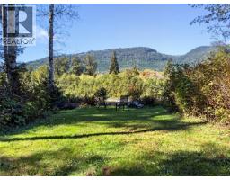429 Howes Rd, Sayward, BC V0P1R0 Photo 75