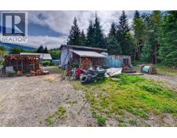 429 Howes Rd, Sayward, BC V0P1R0 Photo 92