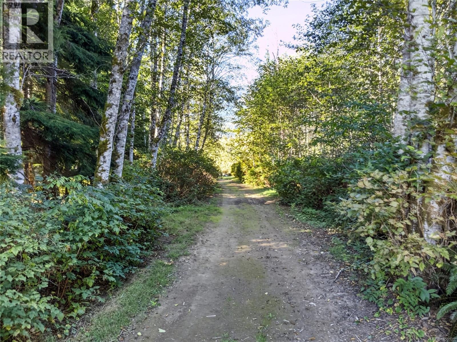 429 Howes Rd - 73