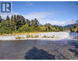 429 Howes Rd, Sayward, BC V0P1R0 Photo 78