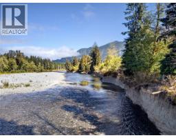 429 Howes Rd, Sayward, BC V0P1R0 Photo 79