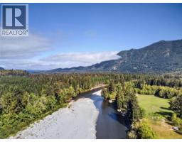 429 Howes Rd, Sayward, BC V0P1R0 Photo 83