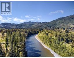 429 Howes Rd, Sayward, BC V0P1R0 Photo 84