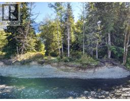 429 Howes Rd, Sayward, BC V0P1R0 Photo 80