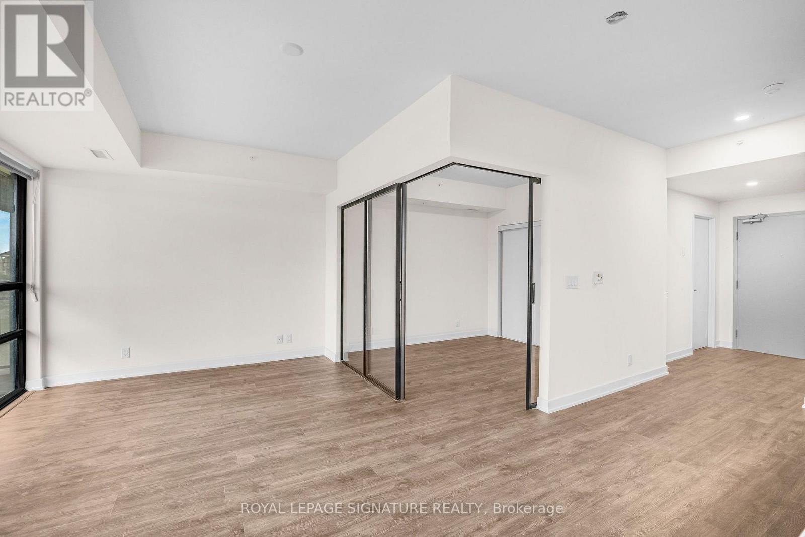 350 Prince Charles Drive South — photo 15