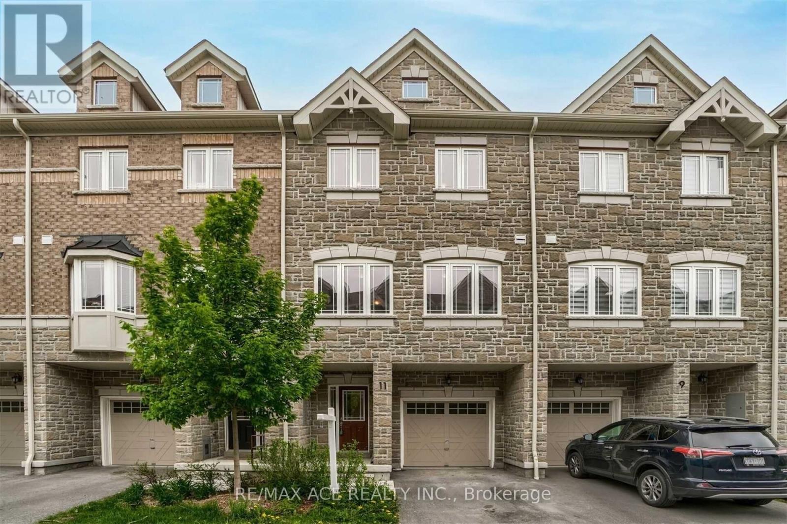 11 WATERSTONE WAY
