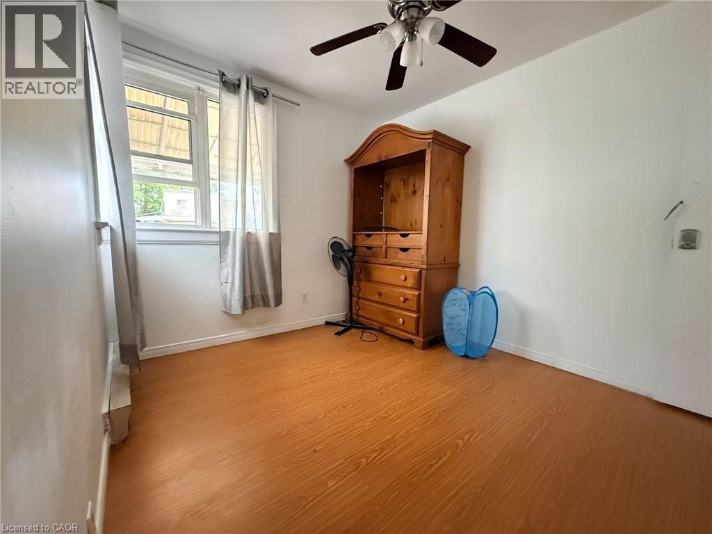 330 MILL Street, Kitchener — photo 11