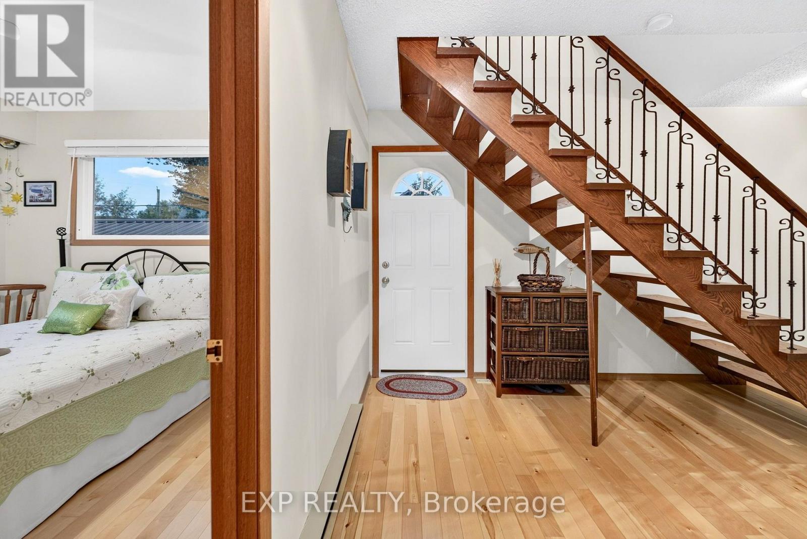 88 IRVING DRIVE - 20