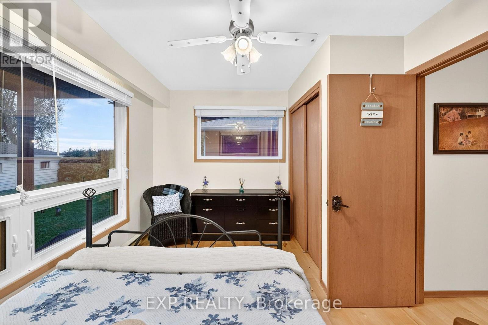 88 IRVING DRIVE - 25