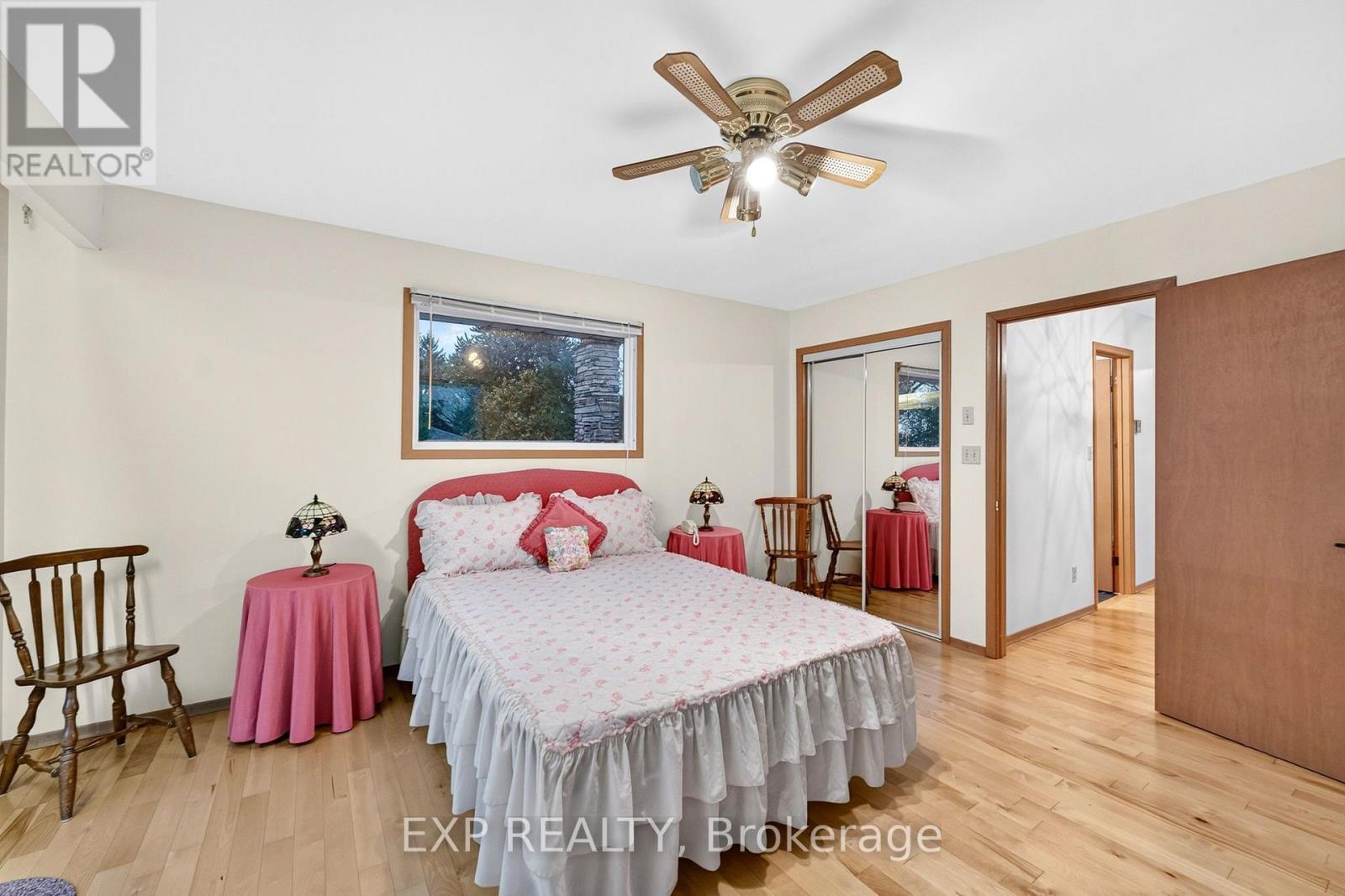 88 IRVING DRIVE - 29