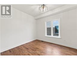 310 Miller Park Avenue, Bradford West Gwillimbury, ON L3Z0X8 Photo 9