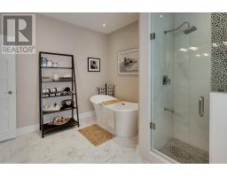 224 Lakeshore Road E, Oro Medonte, ON L0L2E0 Photo 17