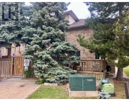 31 Shining Star Crescent, Toronto, ON M6M5L6 Photo 15