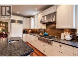 4pc Bathroom - 5 Undercliffe Avenue, Hamilton, ON L8P3G9 Photo 16