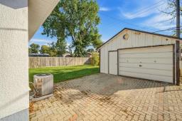 221 Wallasey Street, Winnipeg, MB R3J3C2 Photo 32