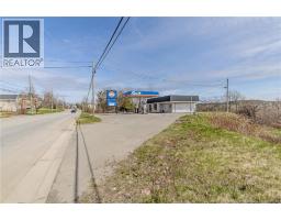 1506 Loch Lomond Road, photo 5