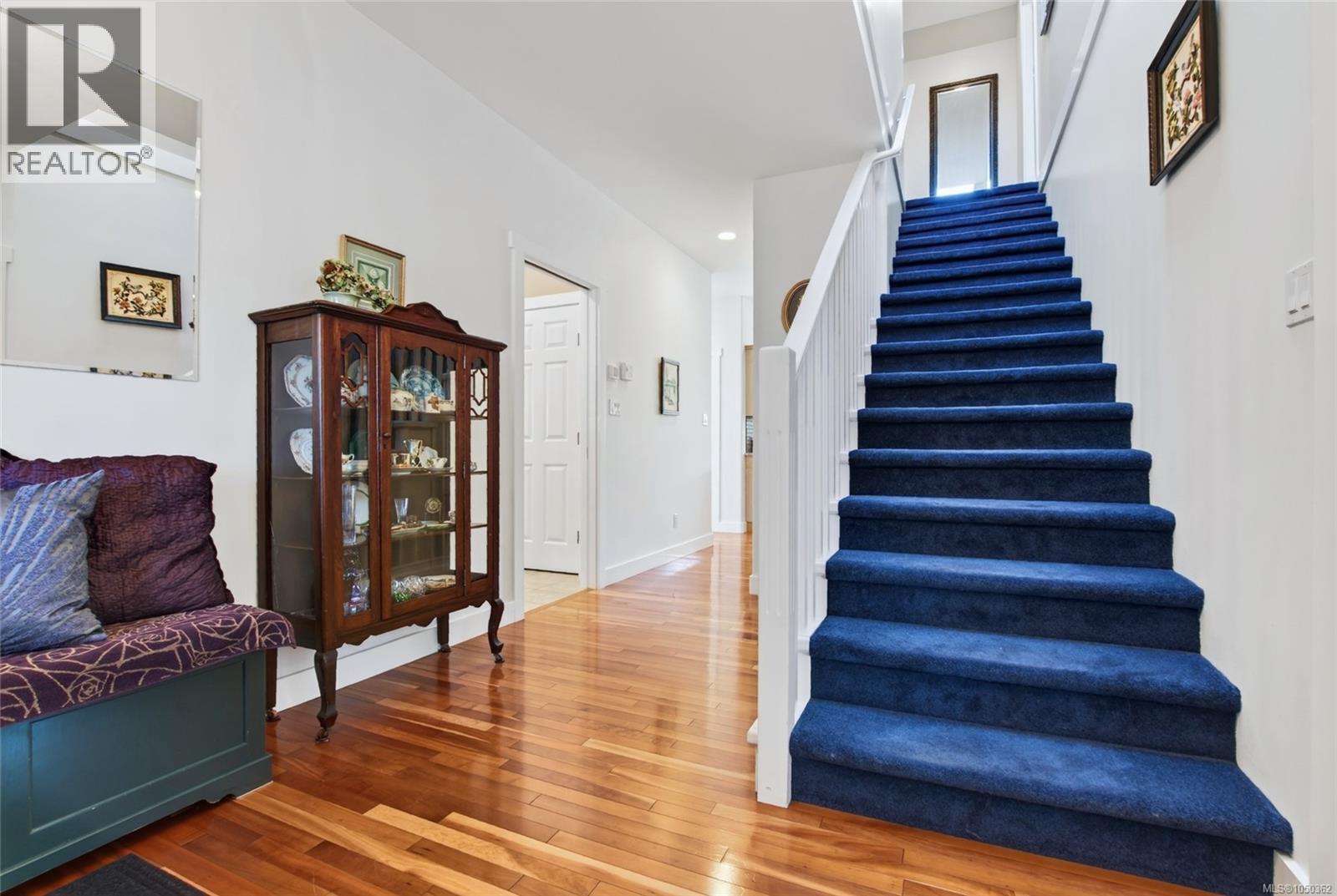 3192 Gibbins Rd - 4