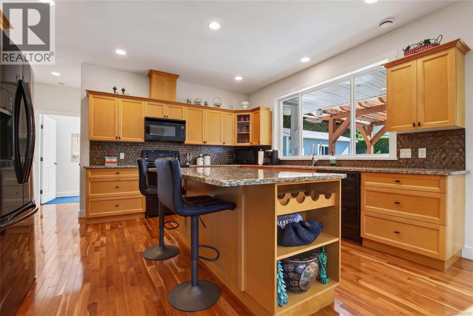 3192 Gibbins Rd - Image 8