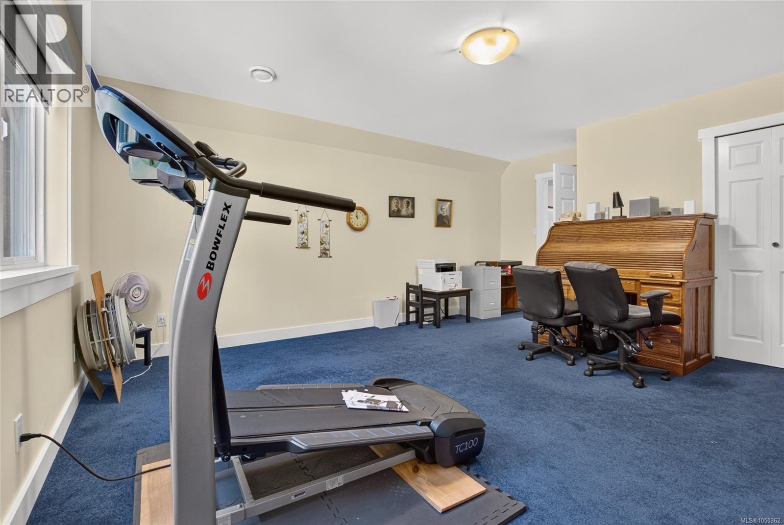 3192 Gibbins Rd - 43