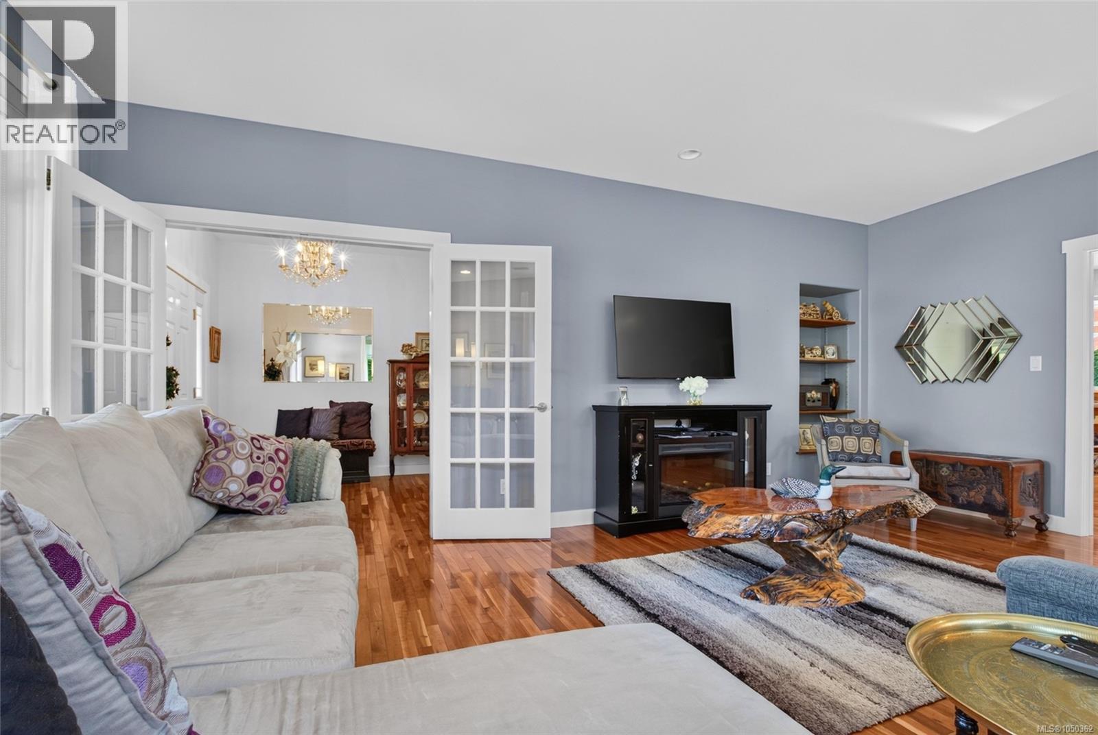 3192 Gibbins Rd - Image 23