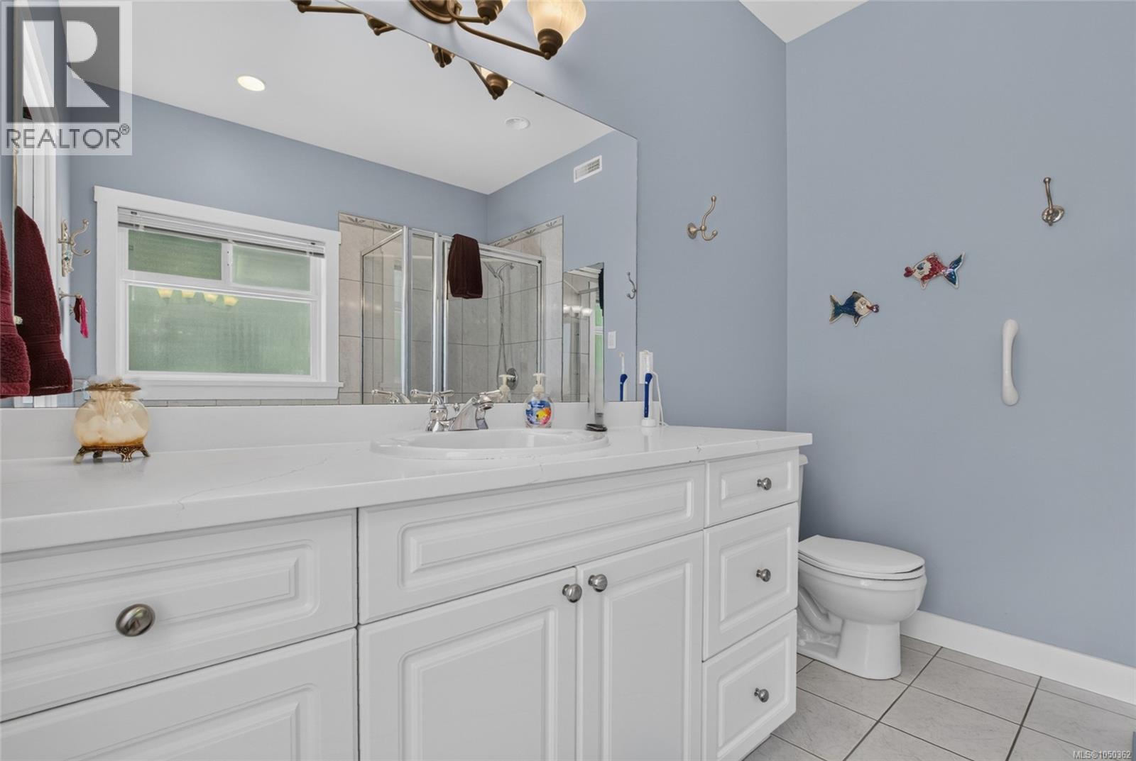 3192 Gibbins Rd - 33
