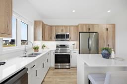 83 Bell Gardens Cove, Winnipeg, MB R3Y0R6 Photo 10