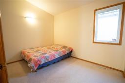 100 Shore Street, Winnipeg, MB R3T0M2 Photo 9