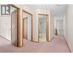109 Shawnee Rise Sw, Calgary, AB T2Y2S1 Photo 21