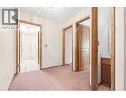 109 Shawnee Rise Sw, Calgary, AB T2Y2S1 Photo 22