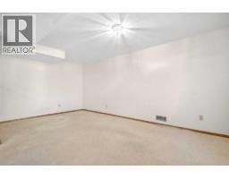 109 Shawnee Rise Sw, Calgary, AB T2Y2S1 Photo 36