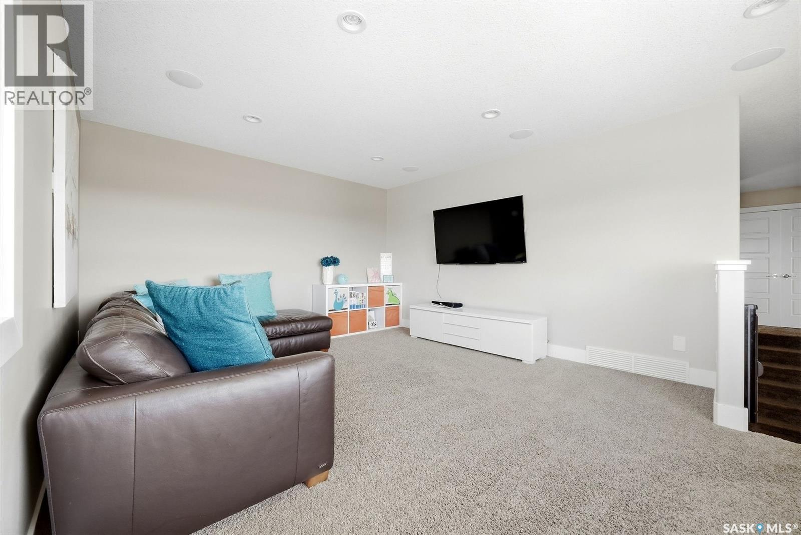 3802 Goldfinch WAY - 25