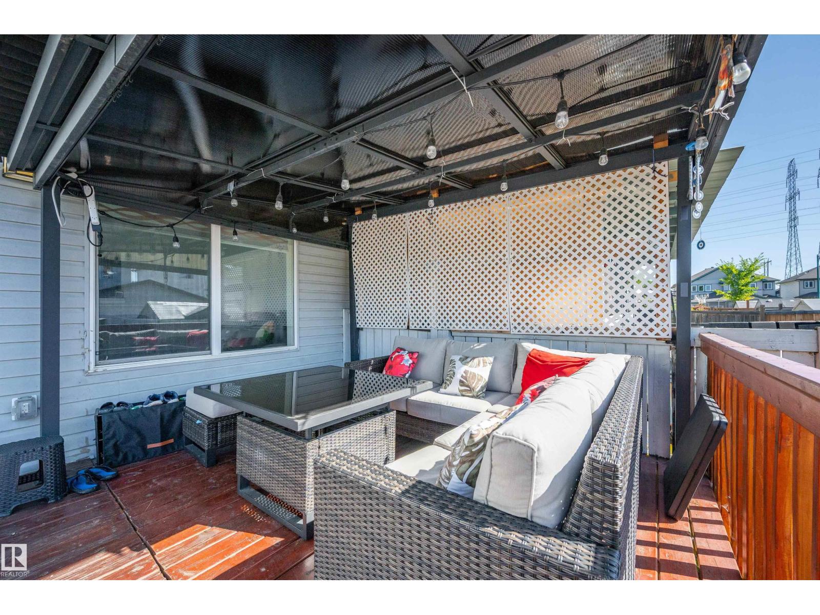 2823 22 AV NW - 40