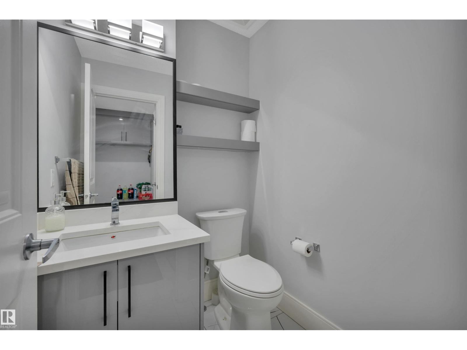 2823 22 AV NW - 6