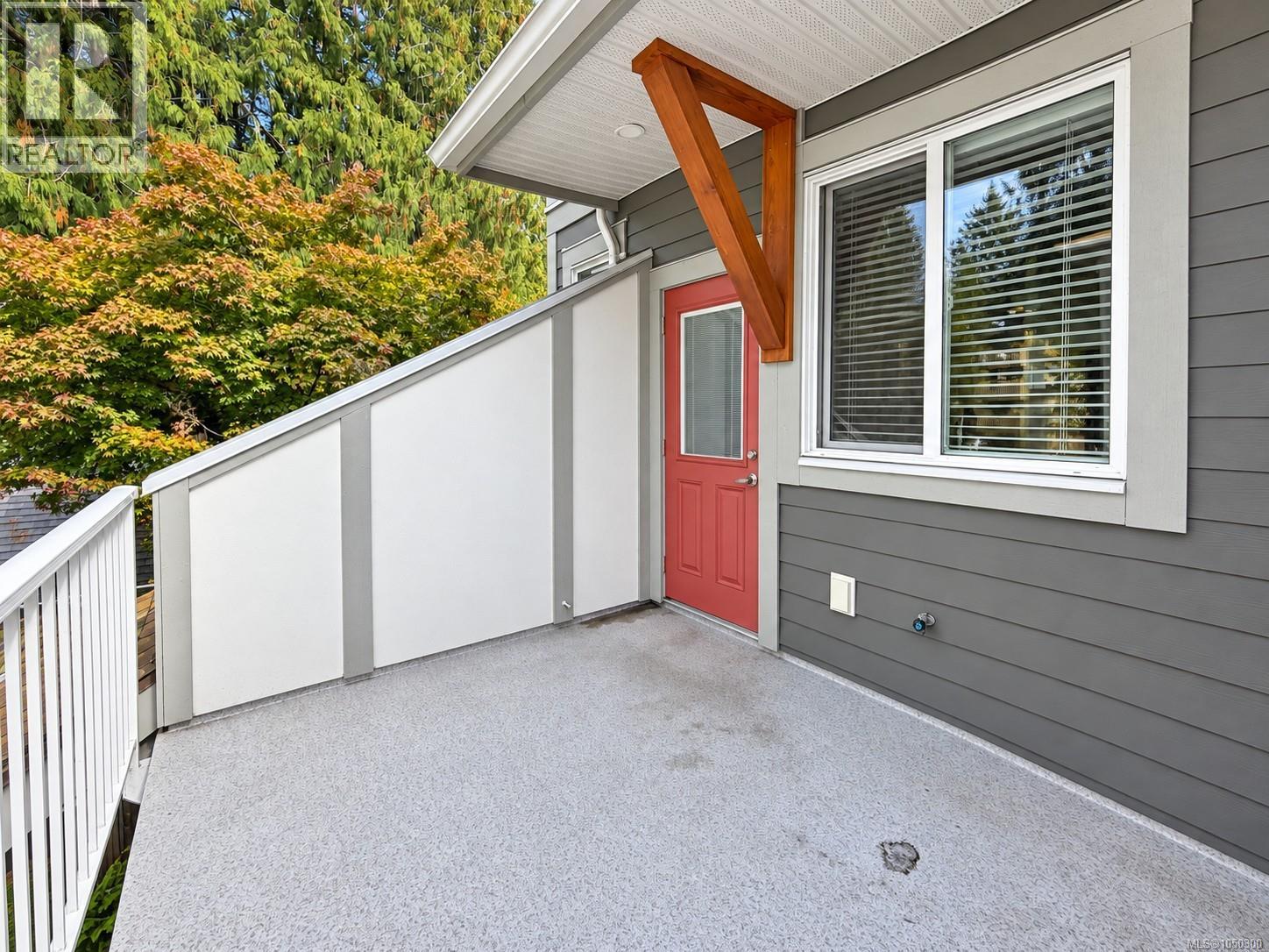 #12 1027 College St - Image 16