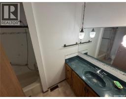 4pc Bathroom - 406 Centennial Drive, Strasbourg, SK S0G4V0 Photo 11