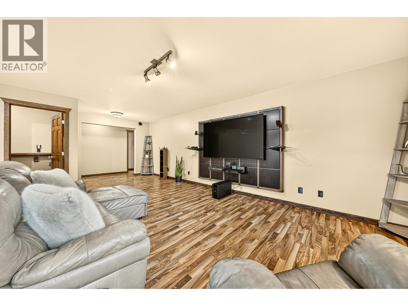 1322 11th Avenue - 47